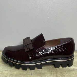 Luyi Obuwi Slip on Bow Accent Platform Loafer with rhinestones size 9